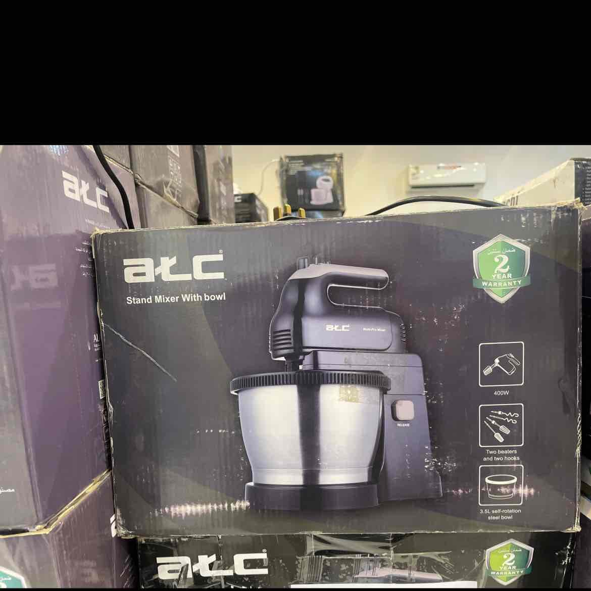 خلاط مع وعاء 