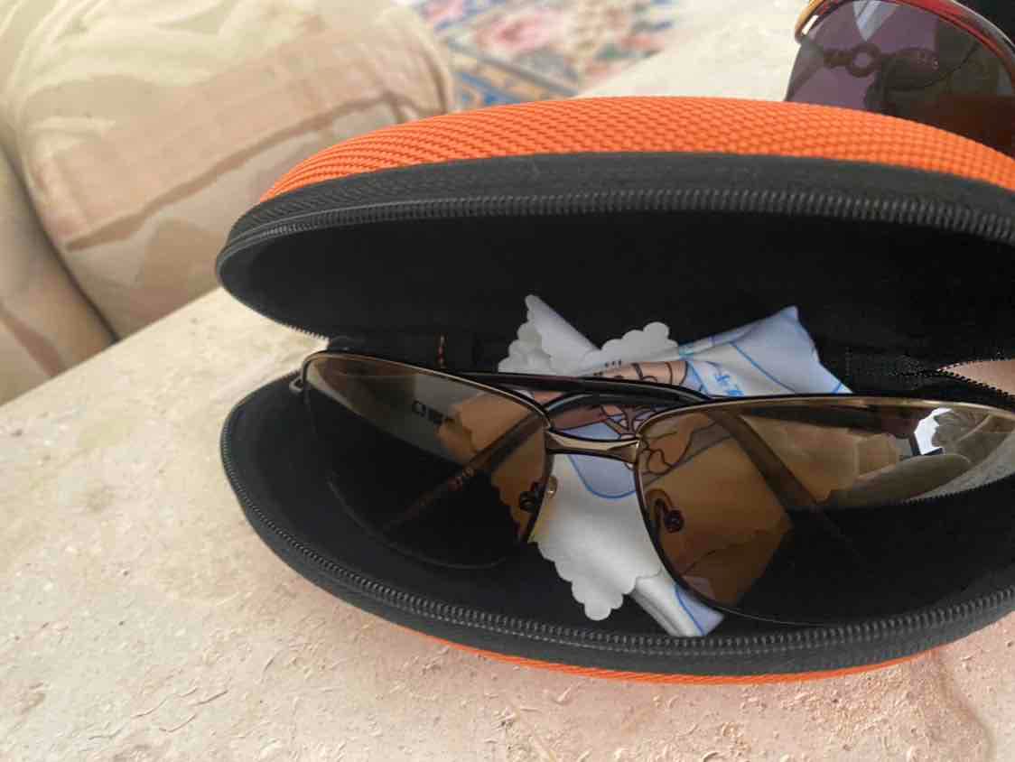 نظاره شمسيه بإ طار معدني.   — 3