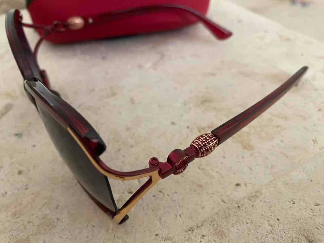 نظاره شمسيه بإ طار معدني.   — 4