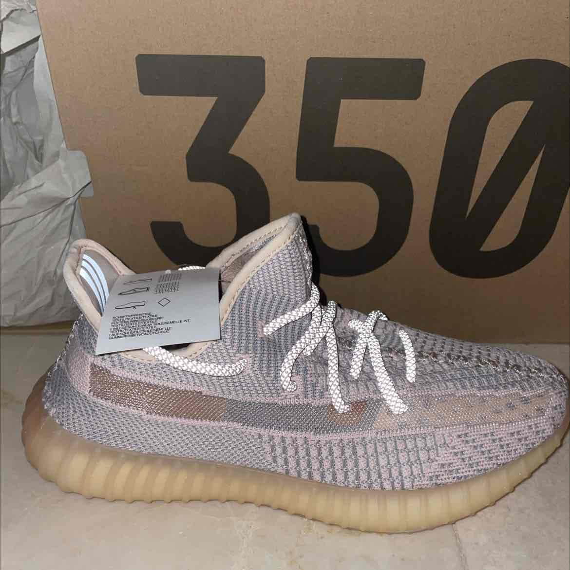 Yeezy Boost 350 Synth Size 9.5Us  — 3