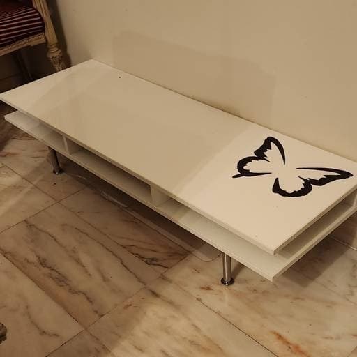 طاولة تلفاز — 2