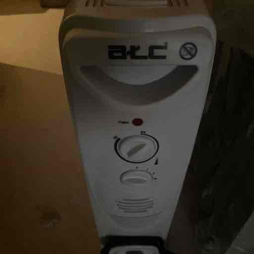 دفايه زيتي 12 ريشه.    Atc.  